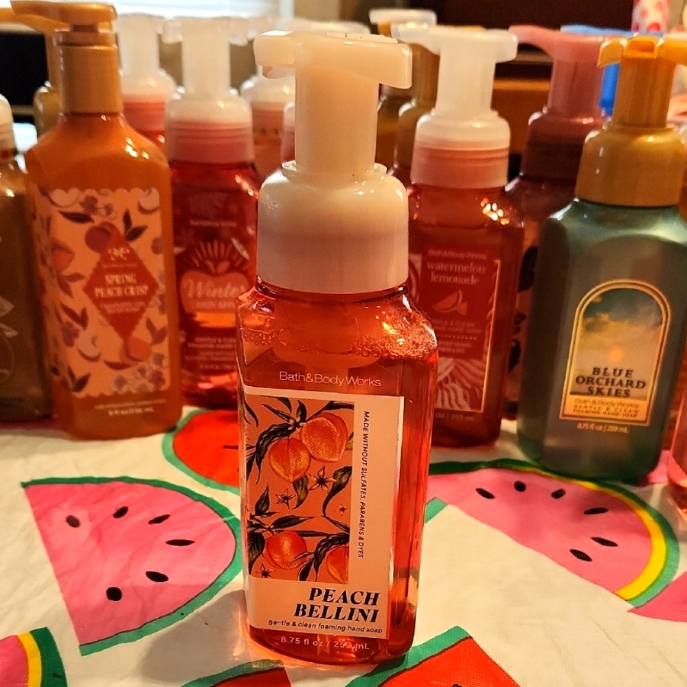 NWT Bath & Body Works Peach Bellini